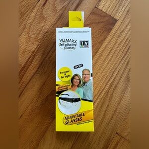 VizMaxx Self Adjusting Glasses Sport~ without prescription .  Unisex